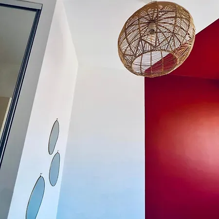 Joli T2 Rénové Menton